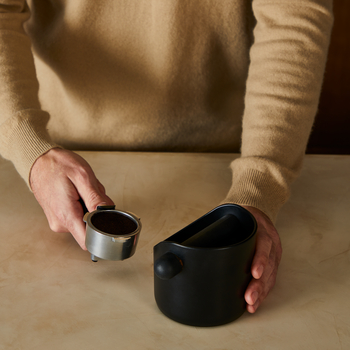 Απεικονίζεται άδειασμα του φίλτρου.